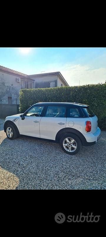 Usata Mini Cooper D Countryman 111 CV (81 kW) 2012 Bianco SUV