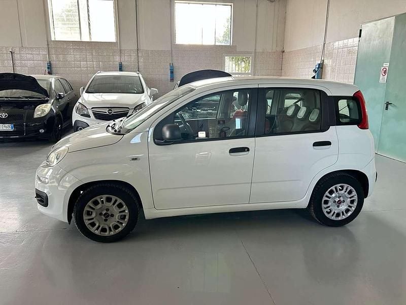 Usata Fiat Panda Lounge 69 CV (50 kW) 2015 Bianco Utilitaria
