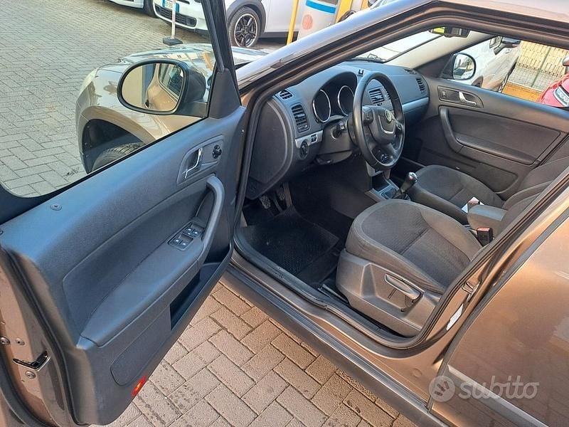 Usata Skoda Yeti Experience 104 CV (76 kW) 2010 Grigio SUV