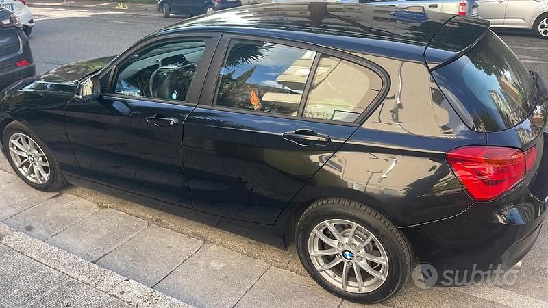Usata BMW 116 Efficient Dynamics 116 CV (85 kW) 2015 Nero Utilitaria