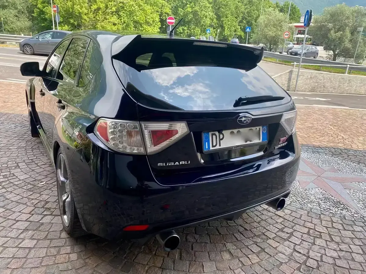 Usata Subaru Impreza 300 CV (220 kW) 2008 Nero Berlina
