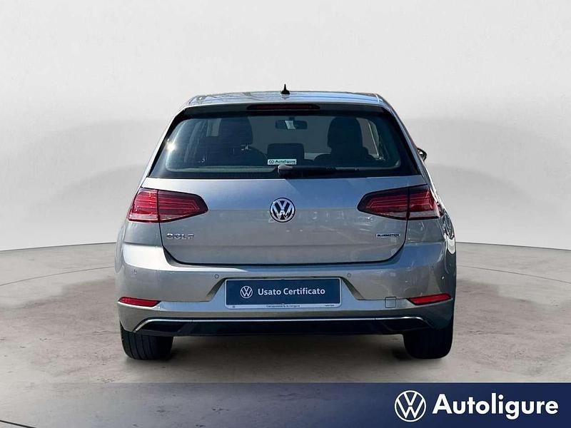 Usata VW Golf VIII Business 131 CV (96 kW) 2020 Grigio Utilitaria
