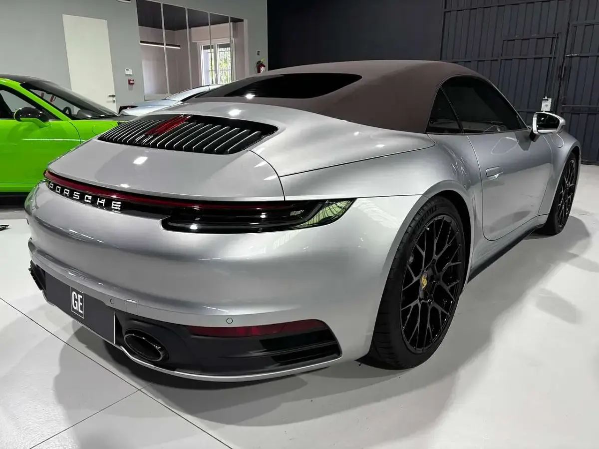Usata Porsche 911 Carrera 4S Cabriolet 450 CV (330 kW) 2019 Argento Cabrio