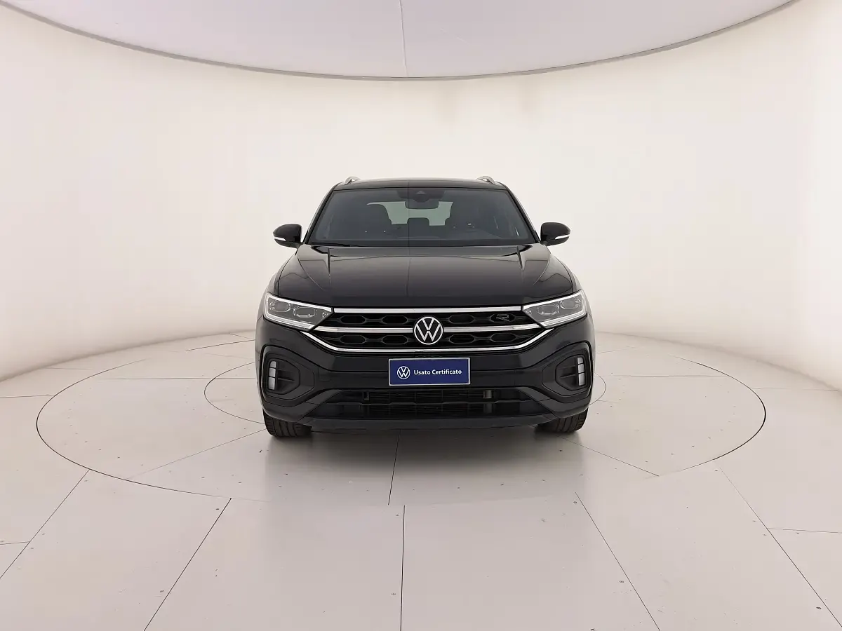Usata VW T-Roc R-line 150 CV (110 kW) 2024 Deep black perlato SUV
