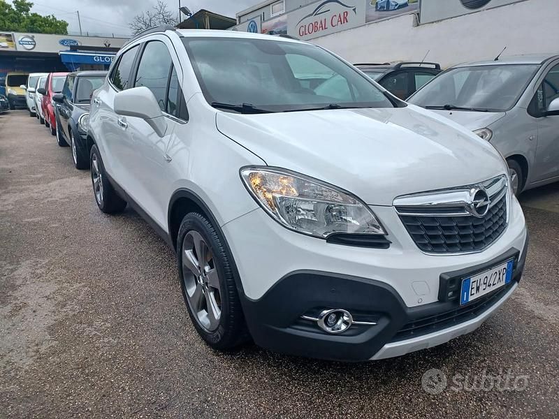 Usata Opel Mokka 130 CV (95 kW) 2014 Bianco SUV