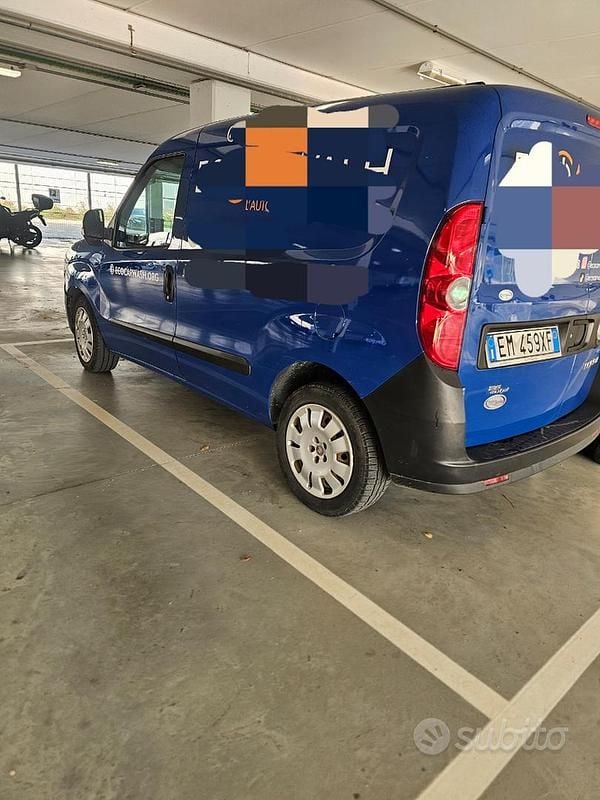 Usata Fiat Doblò 135 CV (99 kW) 2013 Blu Monovolume