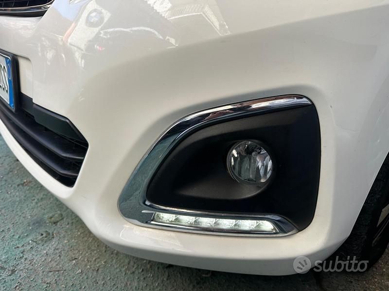 Usata Peugeot 108 69 CV (50 kW) 2016 Bianco Utilitaria