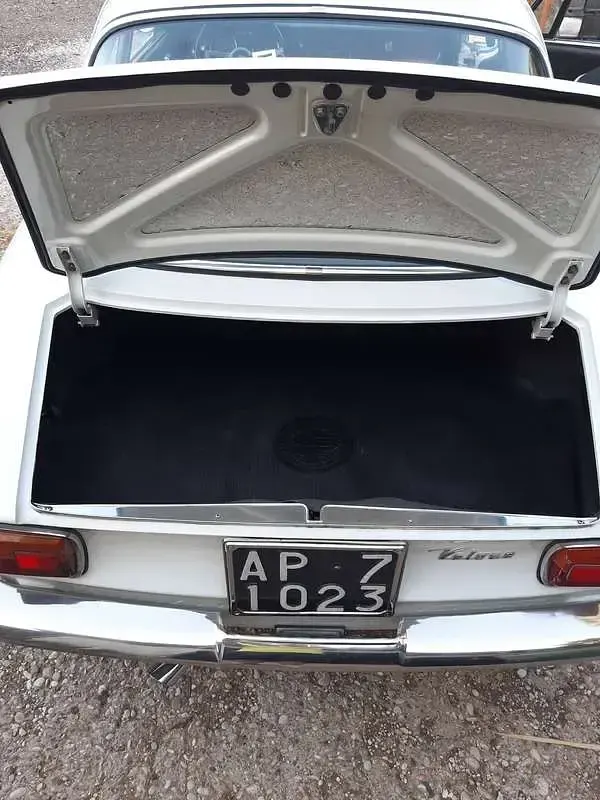 Usata Alfa Romeo Giulia Sprint Sprint 110 CV (80 kW) 1967 Bianco Coupé