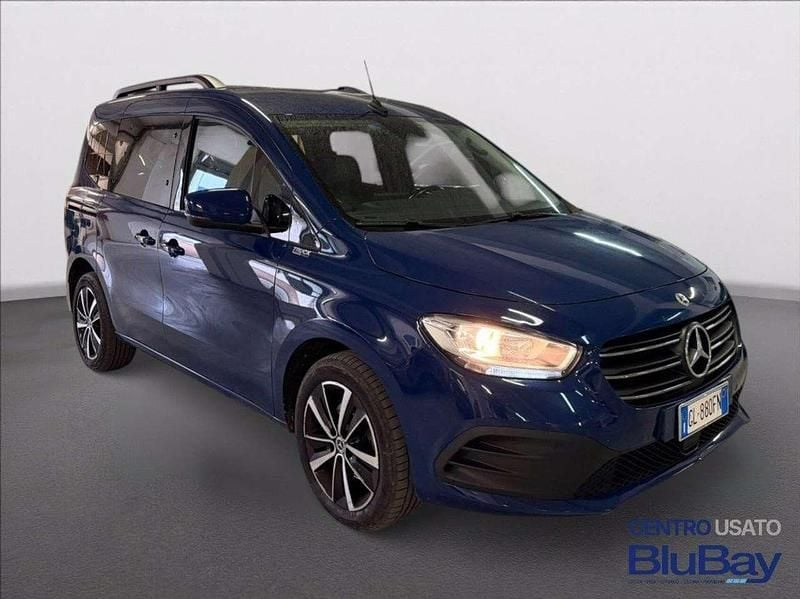 Usata Mercedes 180 Premium 116 CV (85 kW) 2022 Grigio Berlina