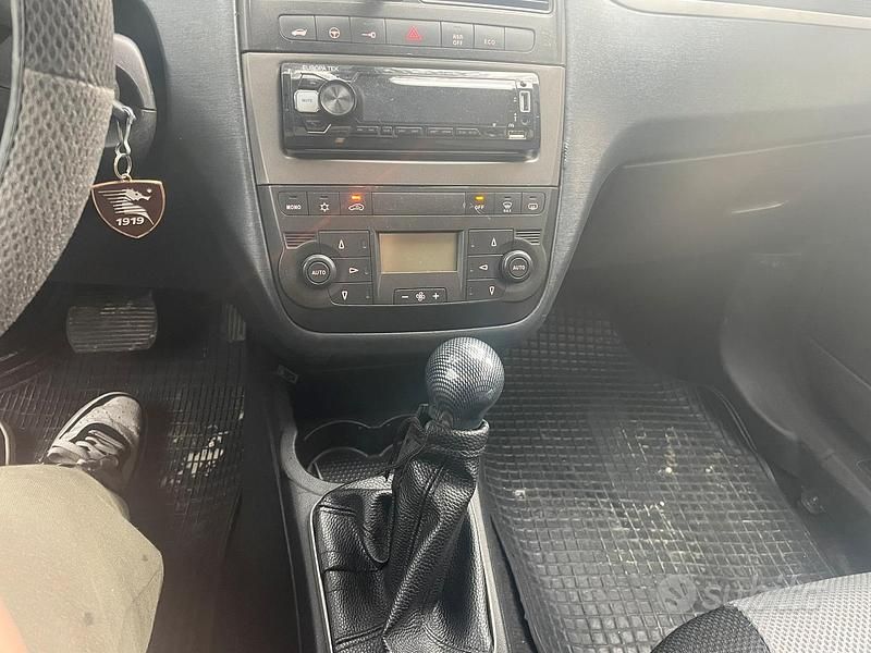 Usata Fiat Grande Punto Dynamic 90 CV (66 kW) 2007 Nero Utilitaria