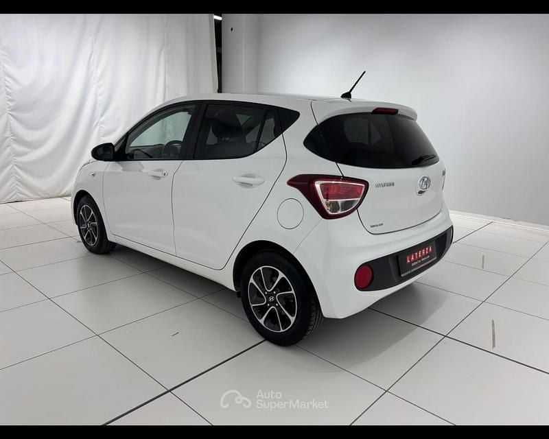 Usata Hyundai i10 67 CV (49 kW) 2019 Bianco Utilitaria