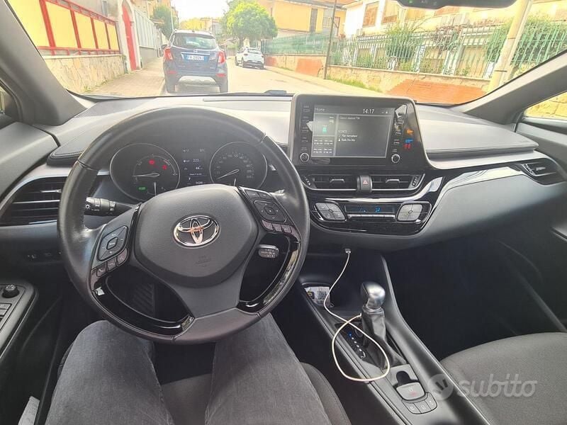 Usata Toyota C-HR 116 CV (85 kW) 2020 Bianco SUV