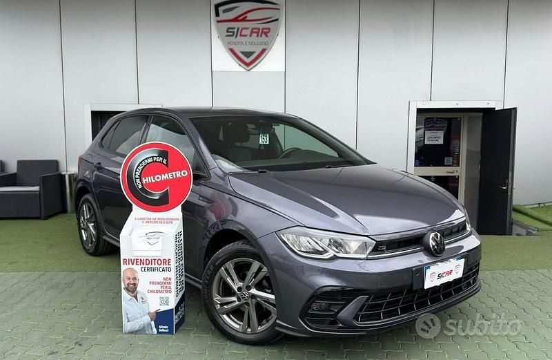 Usata VW Polo R-line 95 CV (69 kW) 2022 Grigio Utilitaria