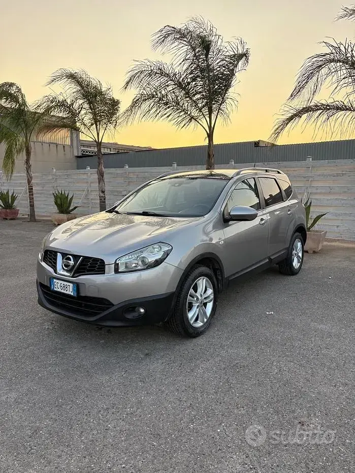 Usata Nissan Qashqai 150 CV (110 kW) 2010 Grigio SUV