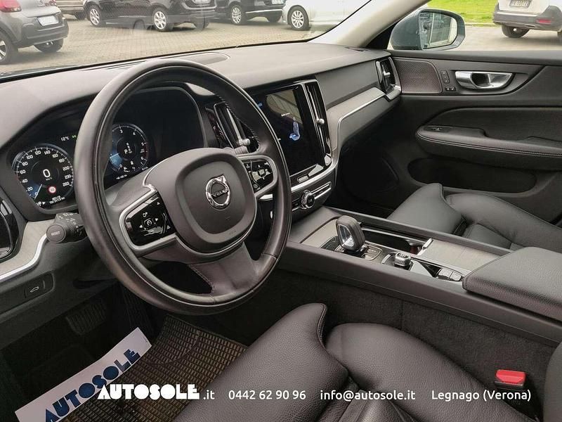Usata Volvo V60 CC Business Edition 197 CV (144 kW) 2021 Grigio Station wagon