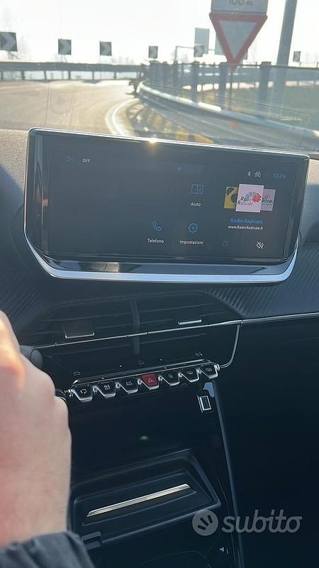 Usata Peugeot 2008 2024 Nero SUV