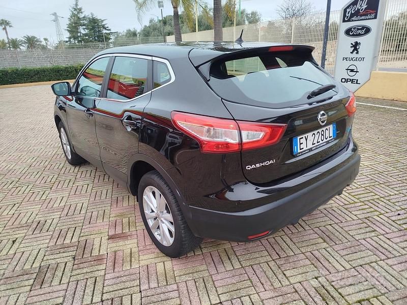 Usata Nissan Qashqai Tekna 110 CV (80 kW) 2015 Nero SUV