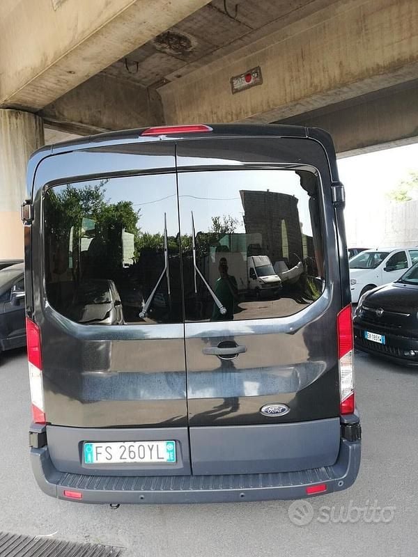 Usata Ford Transit Titanium 136 CV (100 kW) 2019 Nero Station wagon
