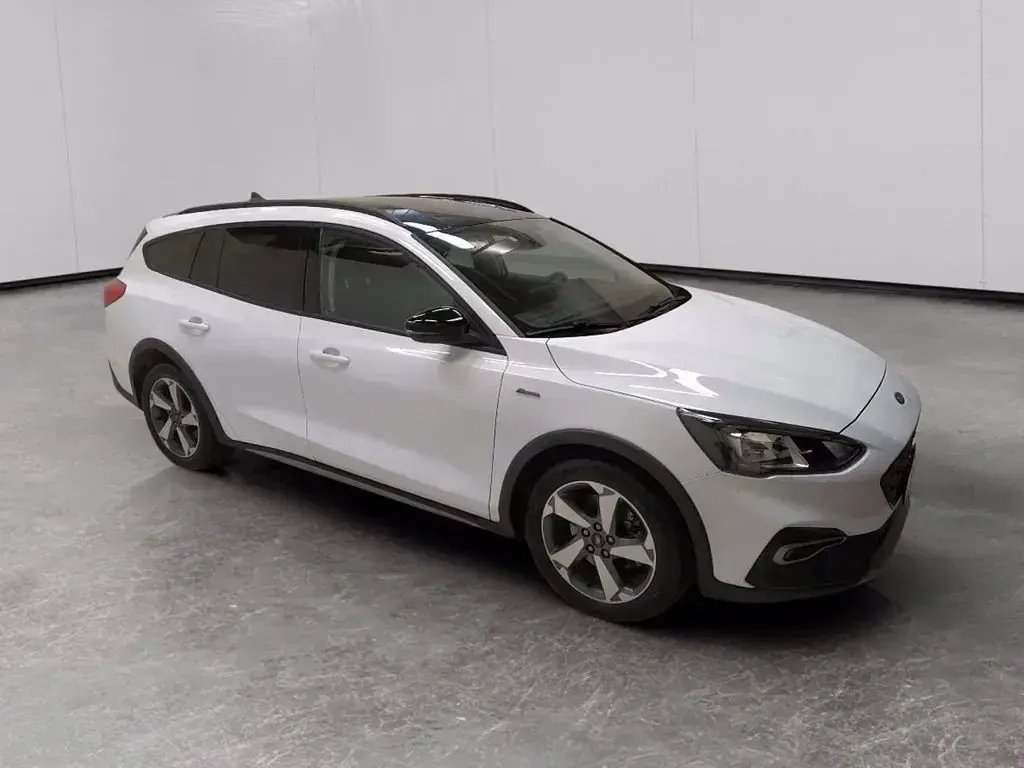 Usata Ford Focus Active 125 CV (91 kW) 2021 Bianco Station wagon