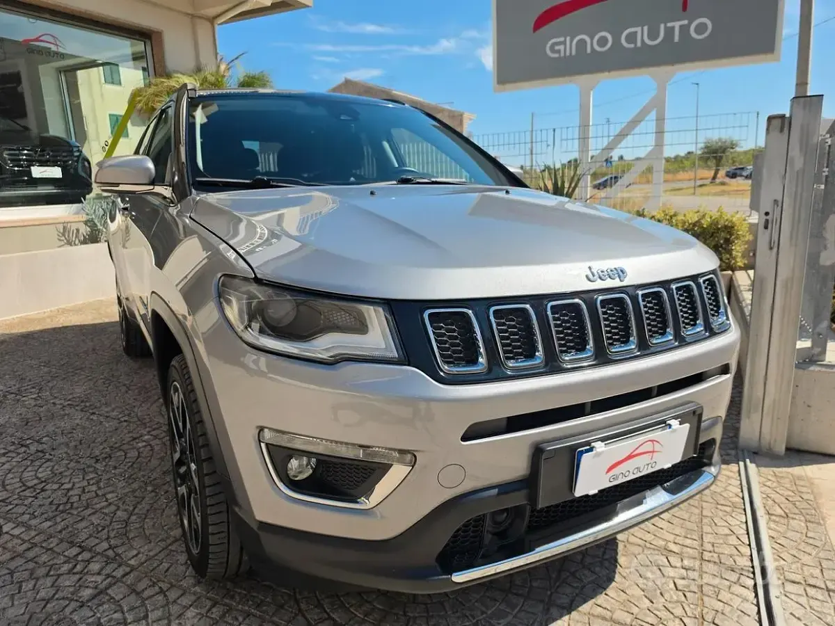 Usata Jeep Compass Limited 140 CV (102 kW) 2017 Grigio SUV