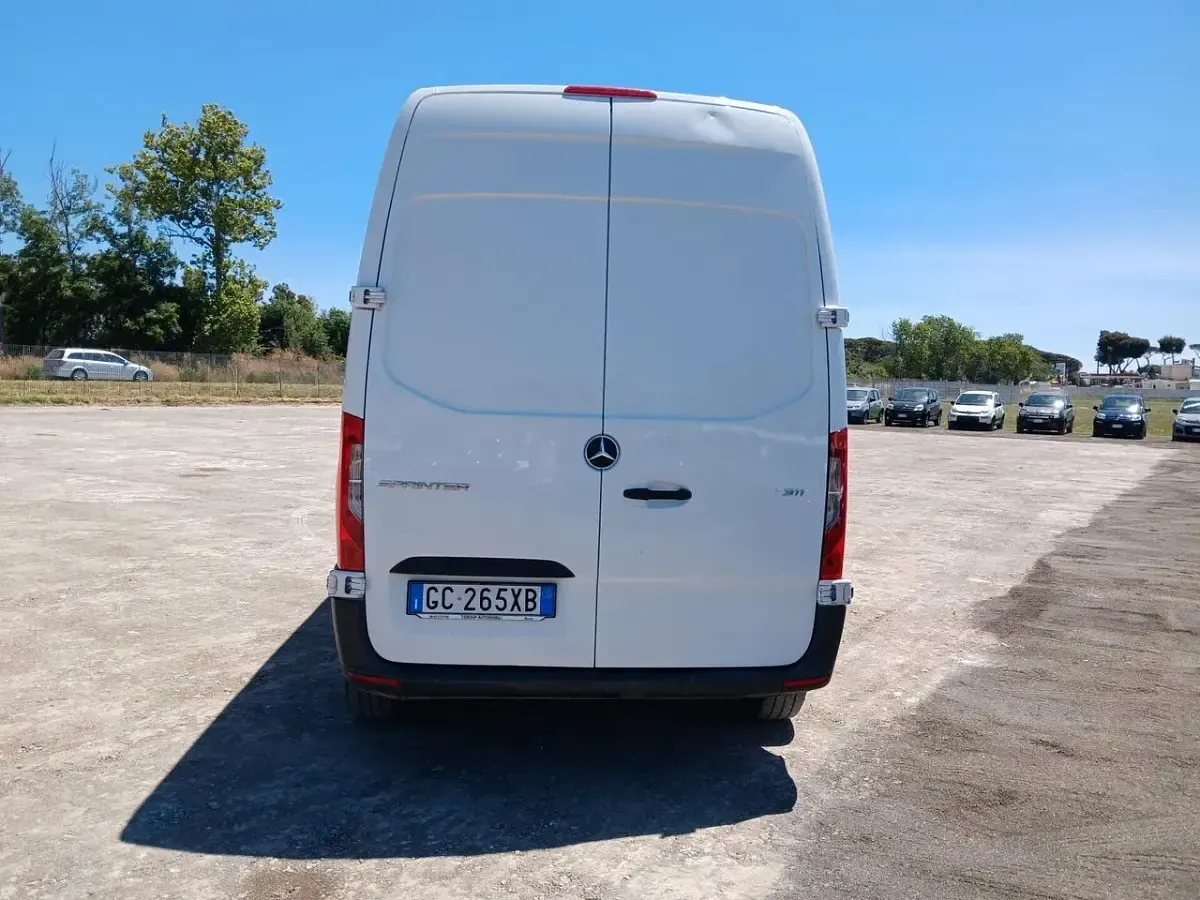 Gebraucht Mercedes Sprinter 114 PS (83 kW) 2020 Weiß Van
