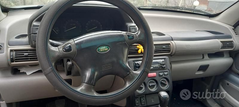 Usata Land Rover Freelander 111 CV (81 kW) 2002 Grigio SUV