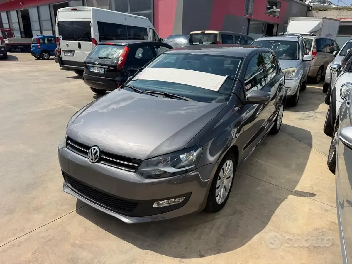Usata VW Polo Highline 90 CV (66 kW) 2012 Grigio Utilitaria