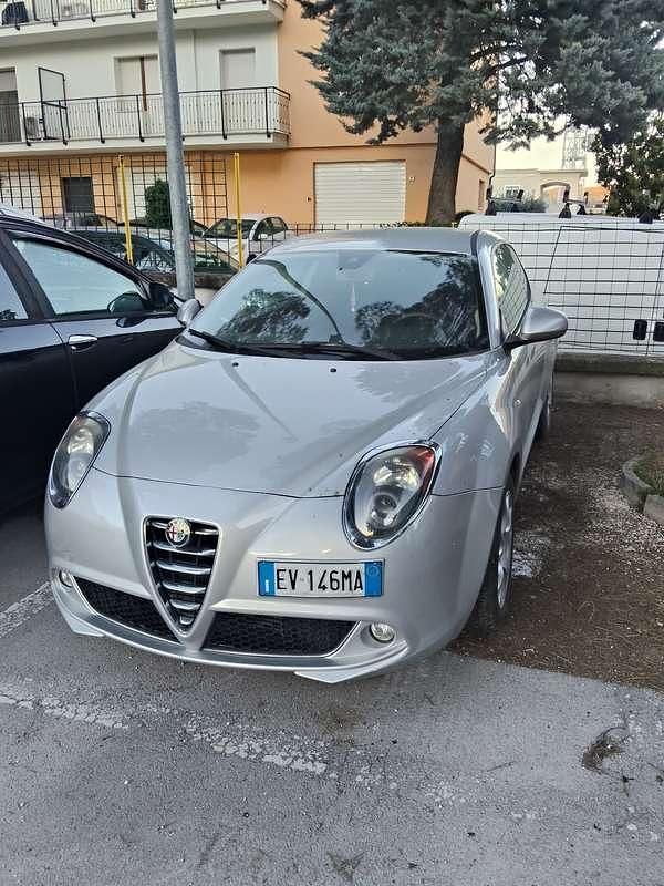 Usata Alfa Romeo MiTo Distinctive 84 CV (61 kW) 2014 Utilitaria