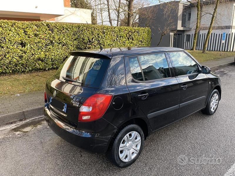 Usata Skoda Fabia Style 70 CV (51 kW) 2007 Nero Berlina