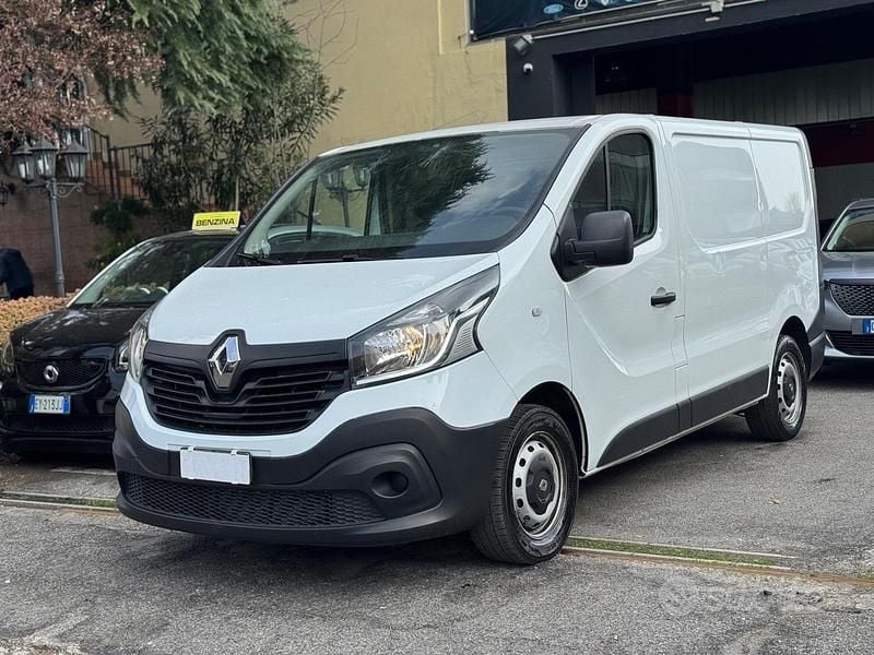 Usata Renault Trafic Zen 95 CV (69 kW) 2017 Bianco Monovolume