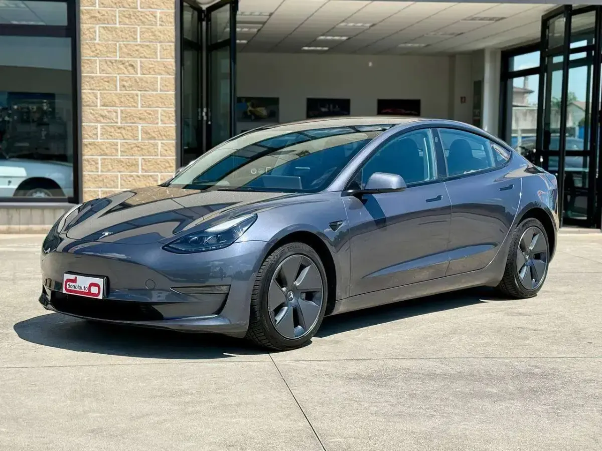 Usata Tesla Model 3 Long Range AWD 378 kW (514 CV) 2022 Grigio Berlina