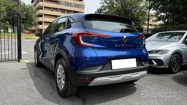 Usado Renault Captur Zen 91 CV (66 kW) 2022 Azul SUV