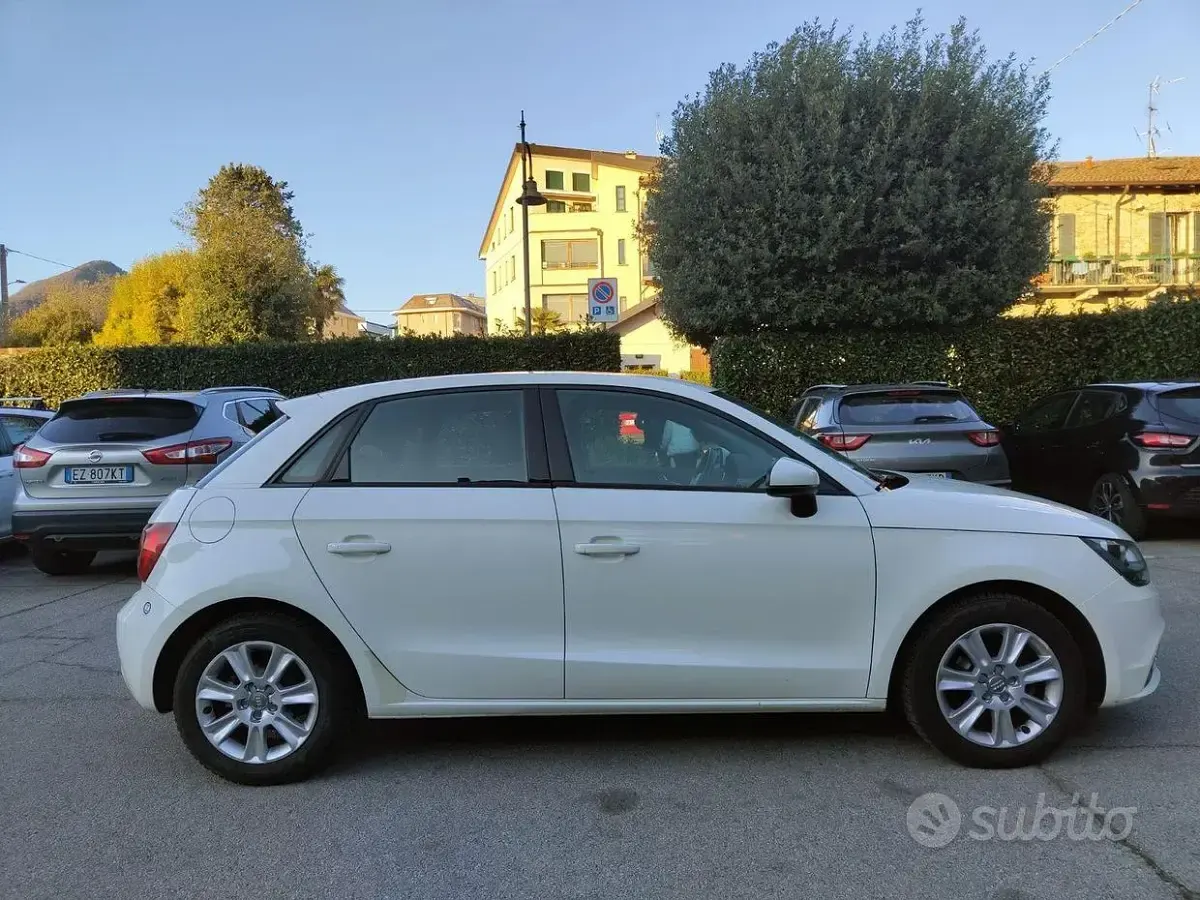 Usata Audi A1 Sportback Ambition 90 CV (66 kW) 2013 Bianco Utilitaria