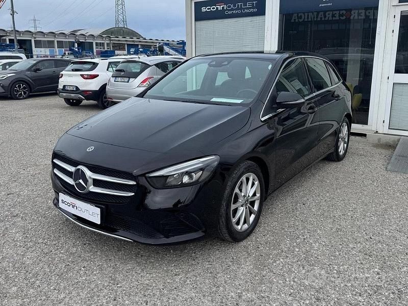 Usata Mercedes 180 2019 Nero Berlina