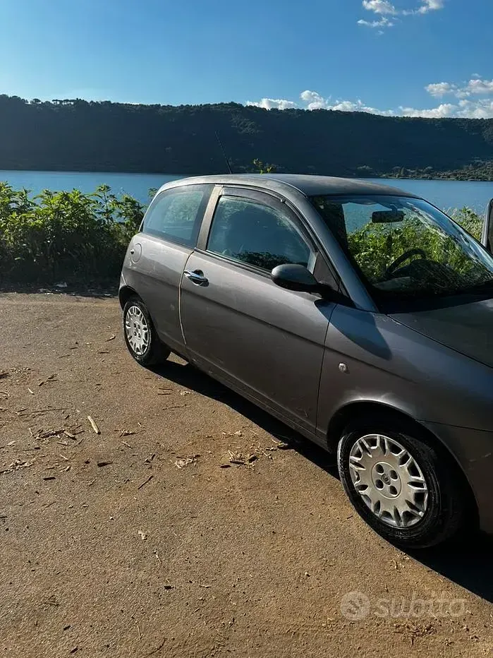 Usata Lancia Ypsilon 86 CV (63 kW) 2004 Utilitaria