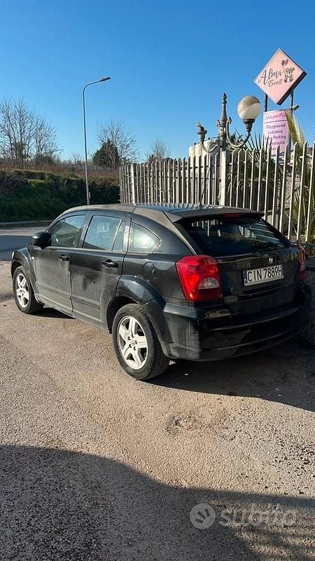 Usata Dodge Caliber 140 CV (102 kW) 2010 Nero Utilitaria