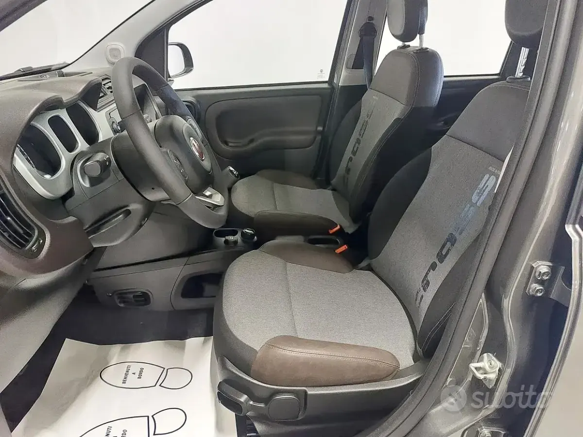 Usata Fiat Panda Cross Cross 84 CV (61 kW) 2021 Other Utilitaria