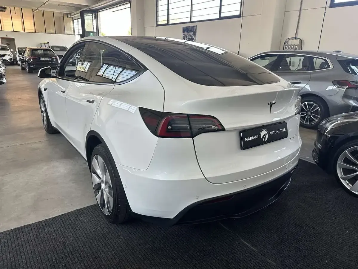 Usata Tesla Model Y 152 kW (208 CV) 2022 Bianco SUV