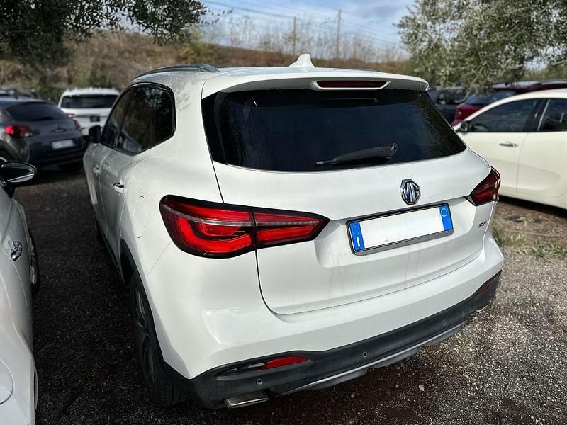 Usata MG HS Luxury 162 CV (119 kW) 2023 Bianco SUV