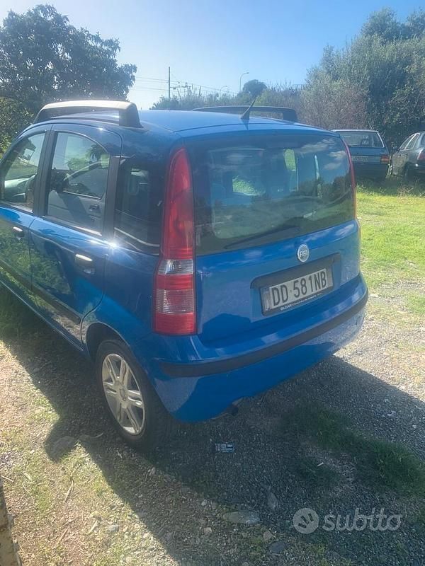 Usata Fiat Panda Emotion 69 CV (50 kW) 2006 Blu Berlina