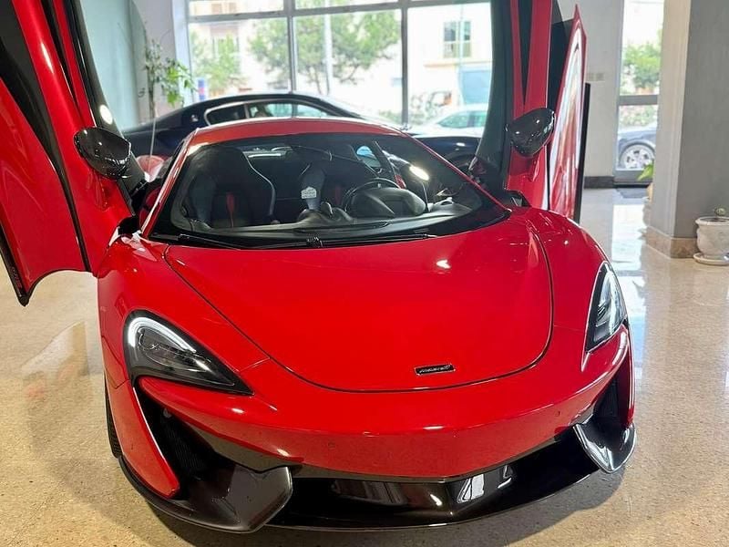 Usata McLaren 570S 570 CV (419 kW) 2016 Rosso Coupé