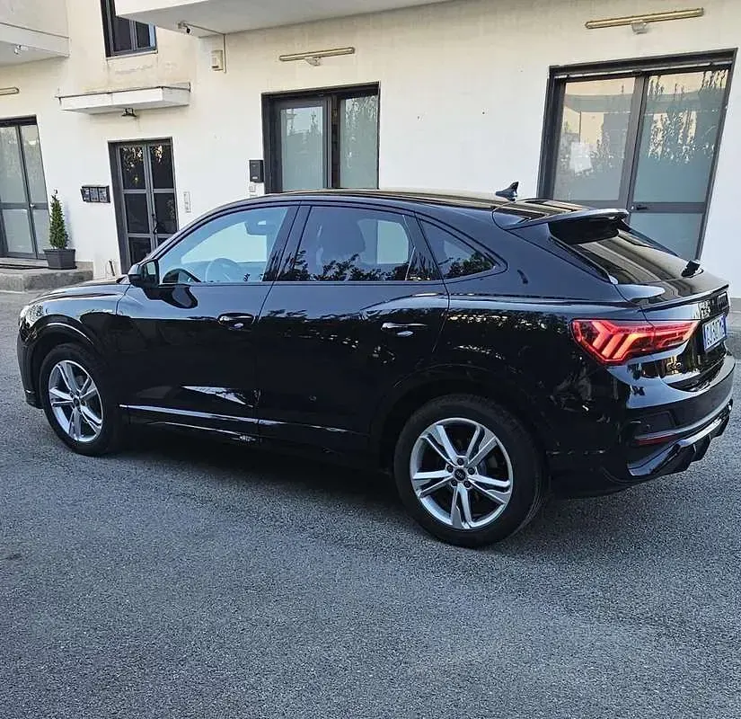 Usata Audi Q3 Sportback S-Line 200 CV (147 kW) 2022 SUV