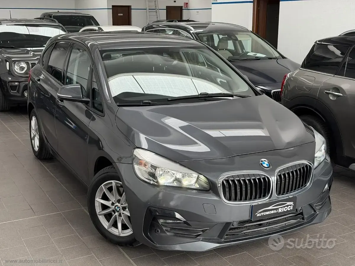 Usata BMW 216 Active Tourer Advantage 150 CV (110 kW) 2020 Grigio Monovolume