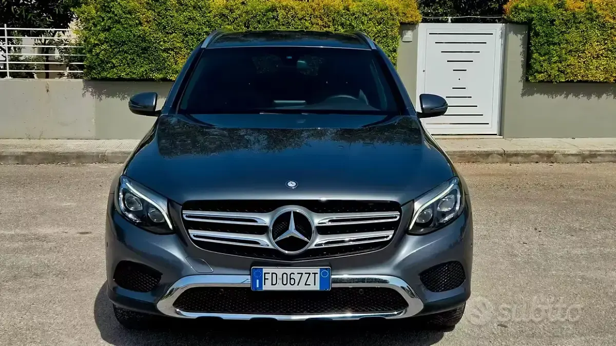 Usata Mercedes GLC220 Premium 170 CV (125 kW) 2016 Grigio SUV