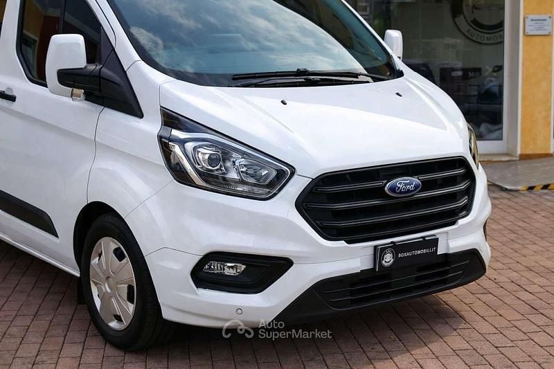 Usata Ford Transit Custom Trend 131 CV (96 kW) 2023 Bianco Station wagon