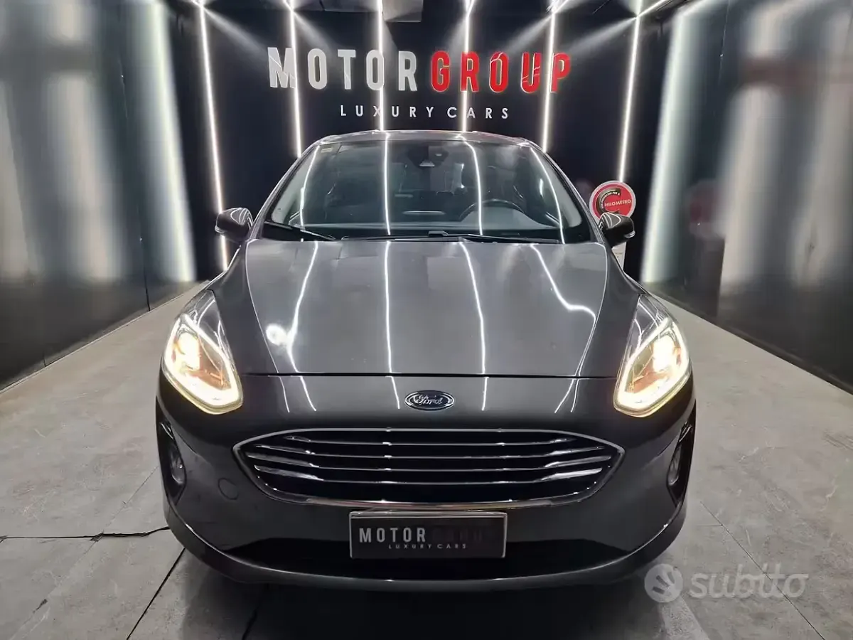 Usata Ford Fiesta Titanium 75 CV (55 kW) 2020 Grigio Utilitaria