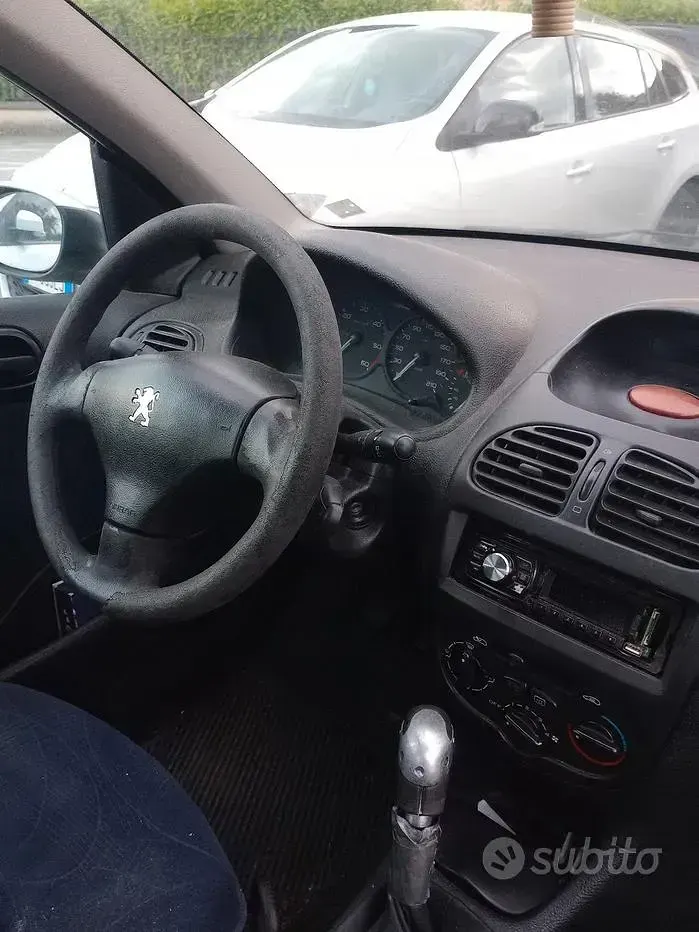 Usata Peugeot 206 60 CV (44 kW) 2002 Grigio Berlina