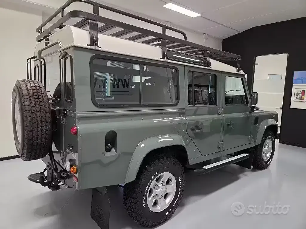 Usata Land Rover Defender SE 122 CV (89 kW) 2008 Verde SUV