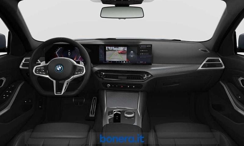 Nuova BMW 330e Comfort Edition 292 CV (214 kW) 2026 Brooklyn grey metallic Station wagon