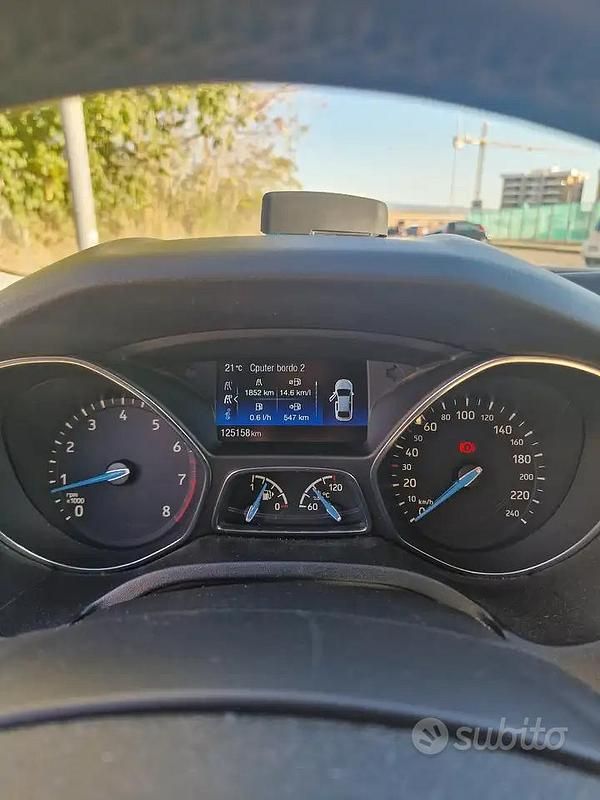 Usata Ford Focus 125 CV (91 kW) 2015 Berlina